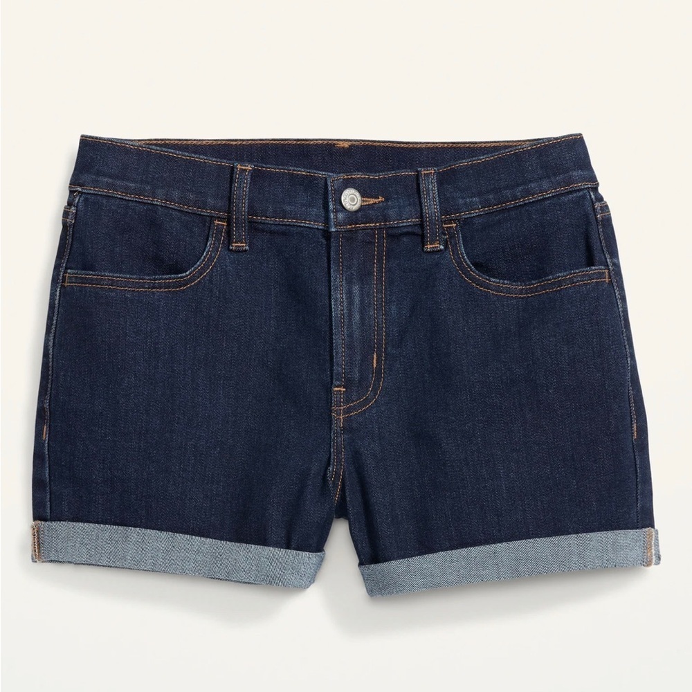 Old Navy Wow Women’s Jean Shorts. Dark wash. Size 2 Regular. 3” inseam